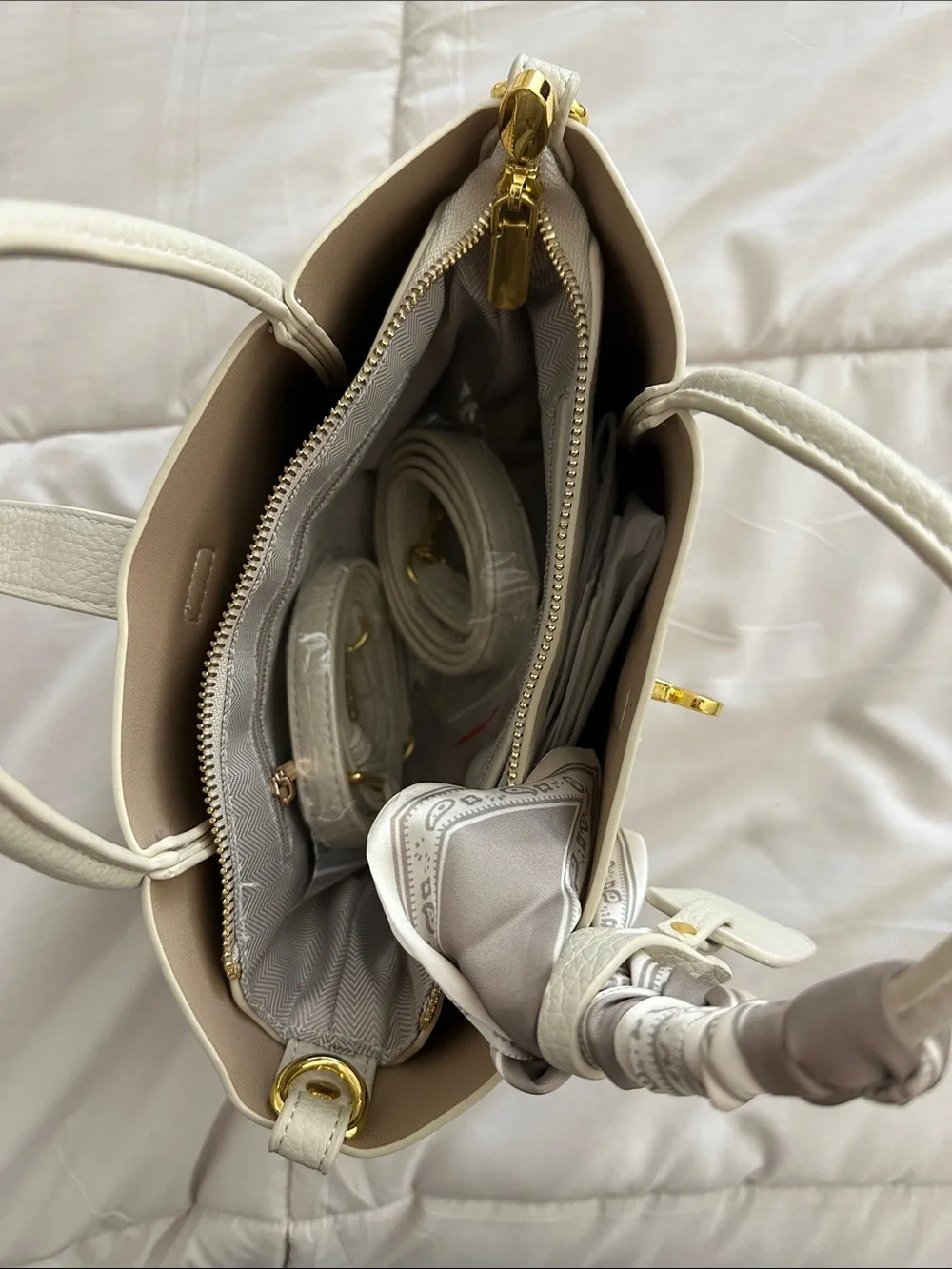 Women's shoulder bag